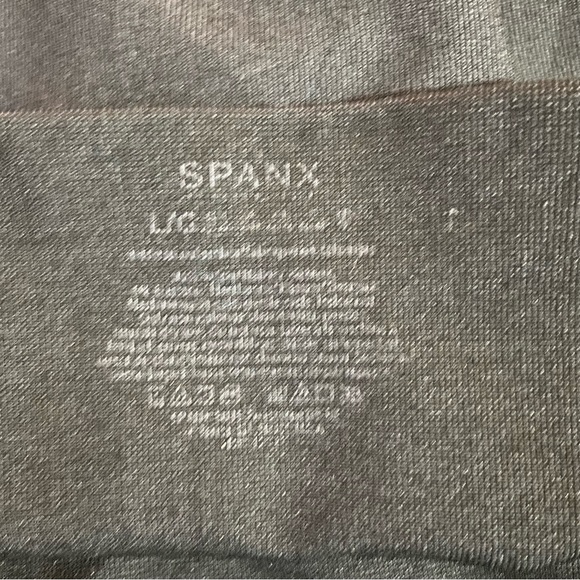 SPANX Seamless Moto Leggings Tights Biker Casual Body-Shaper Size Large Textured - Picture 2 of 8